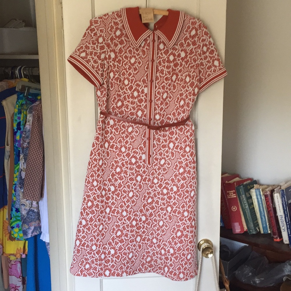 VINTAGE KNIT DRESS